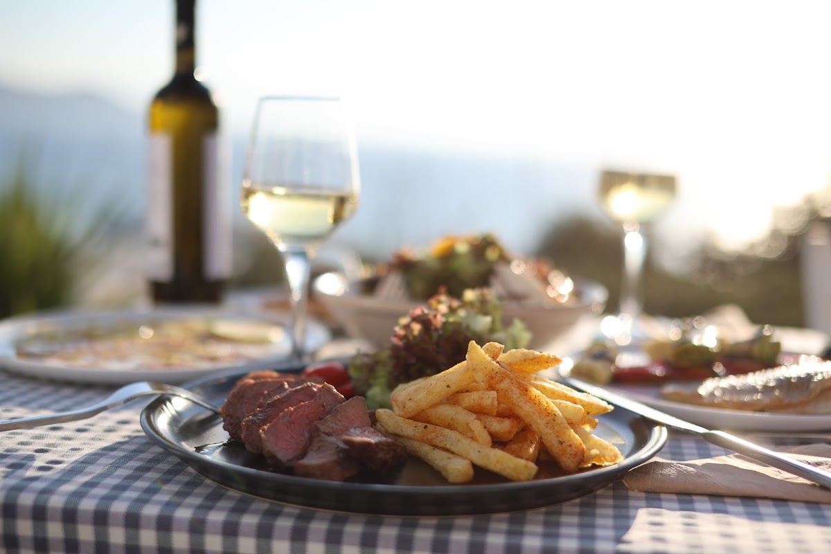 TAVERNA KASTRO