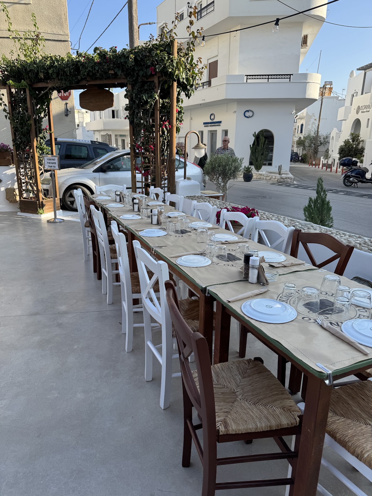 To Elliniko Restaurant