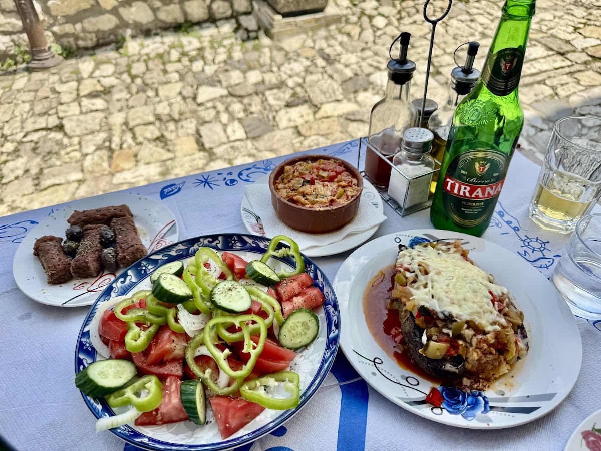 Temi Albanian Food