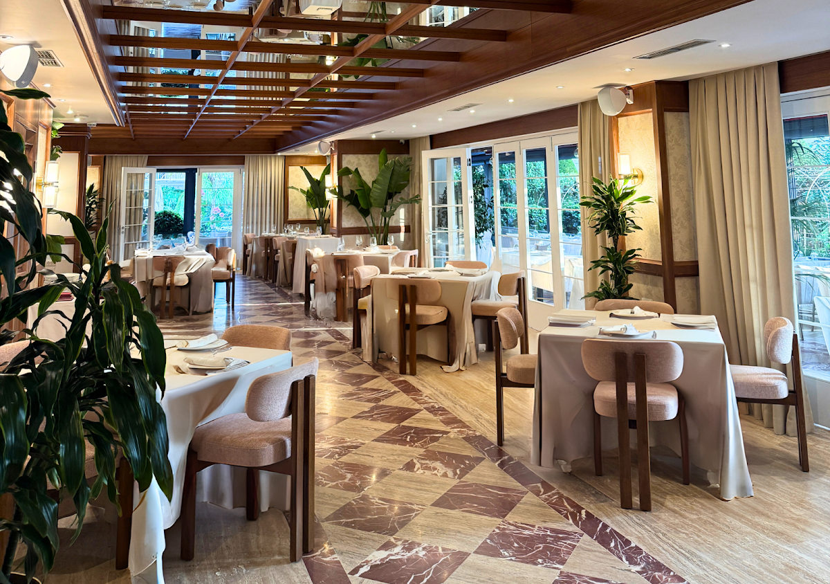 Flower Restaurant
