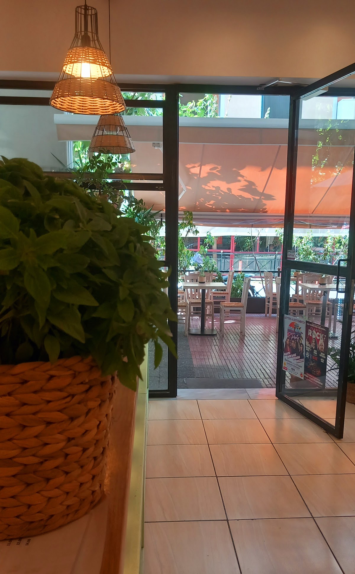 Meta's Restaurant