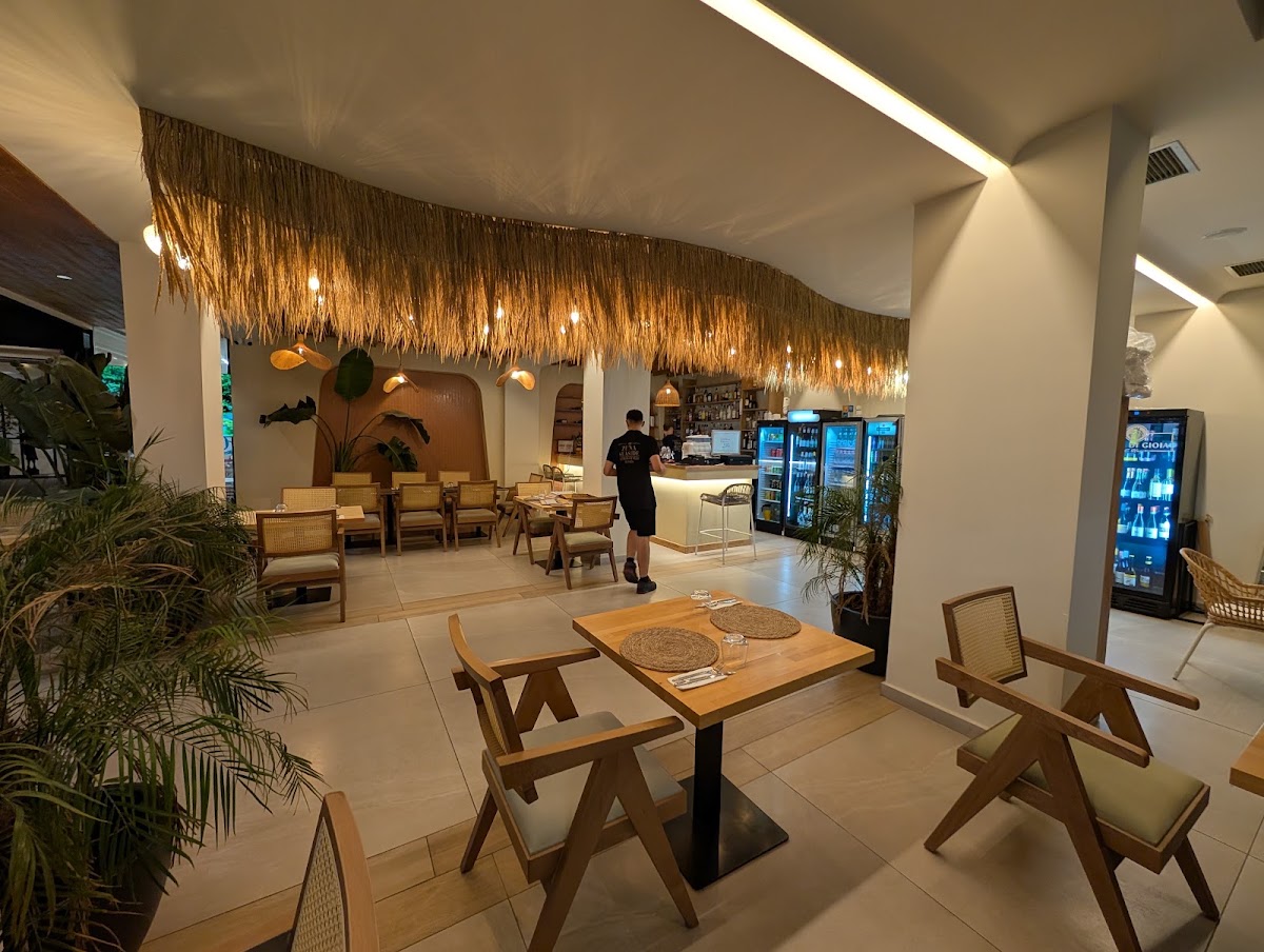 Zena Seaside Restaurant Traditional & Mediterranean Cuisine