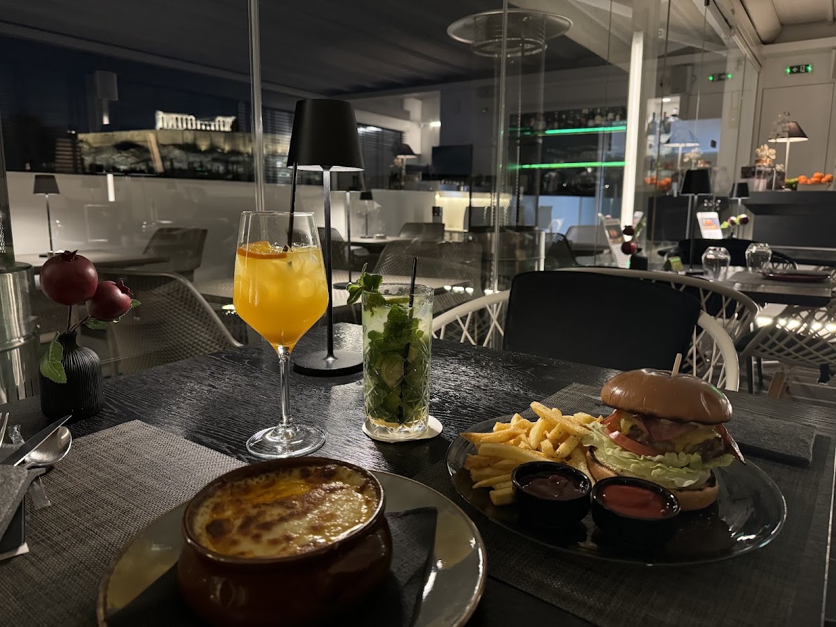 180º West Rooftop Lounge Restaurant