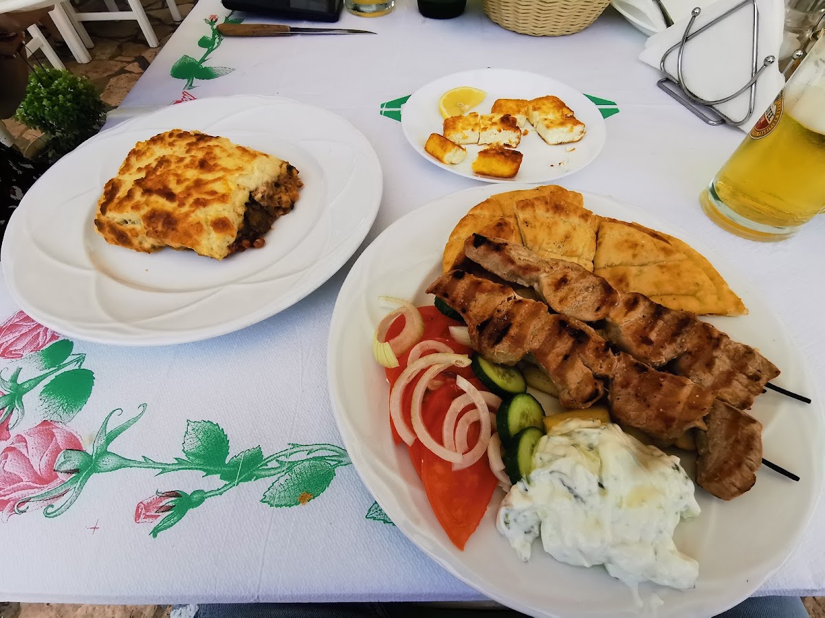 Brothers Fish & Meat Tavern