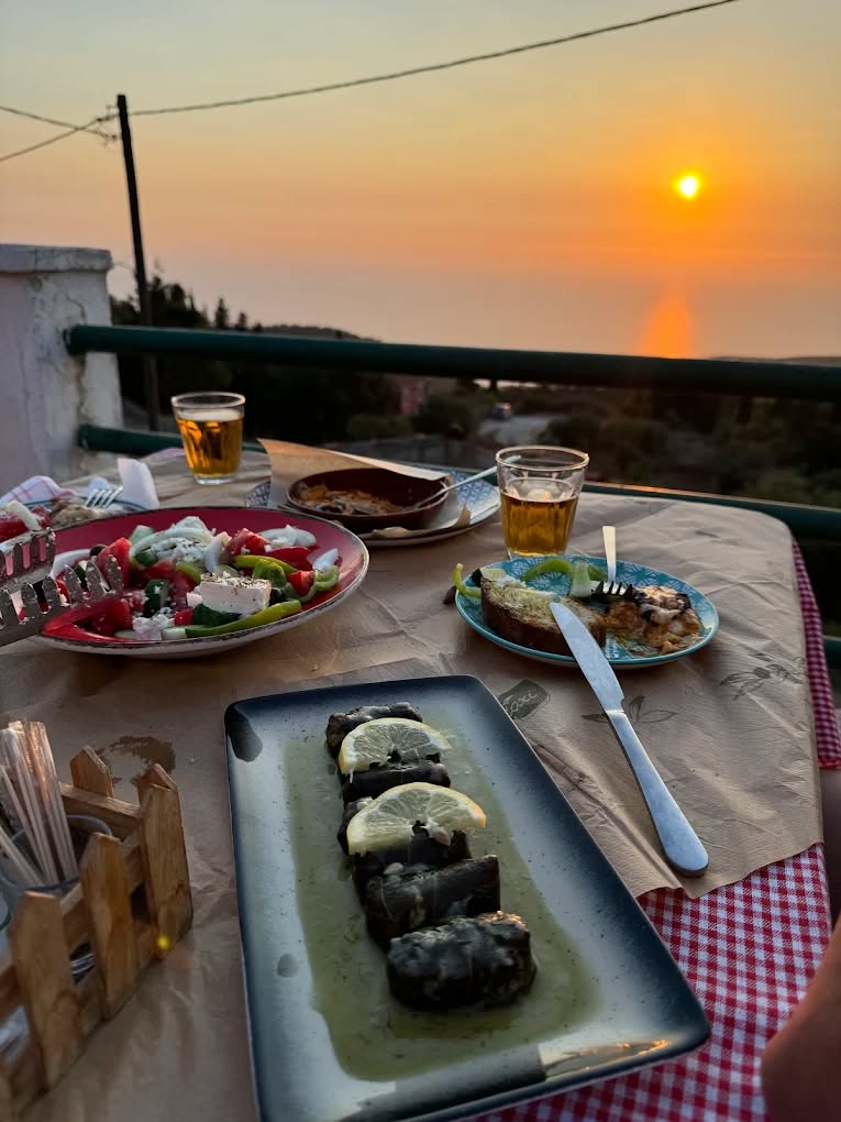 Ladokolla stin Plagia