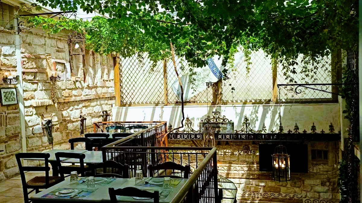 Efcharis restaurant