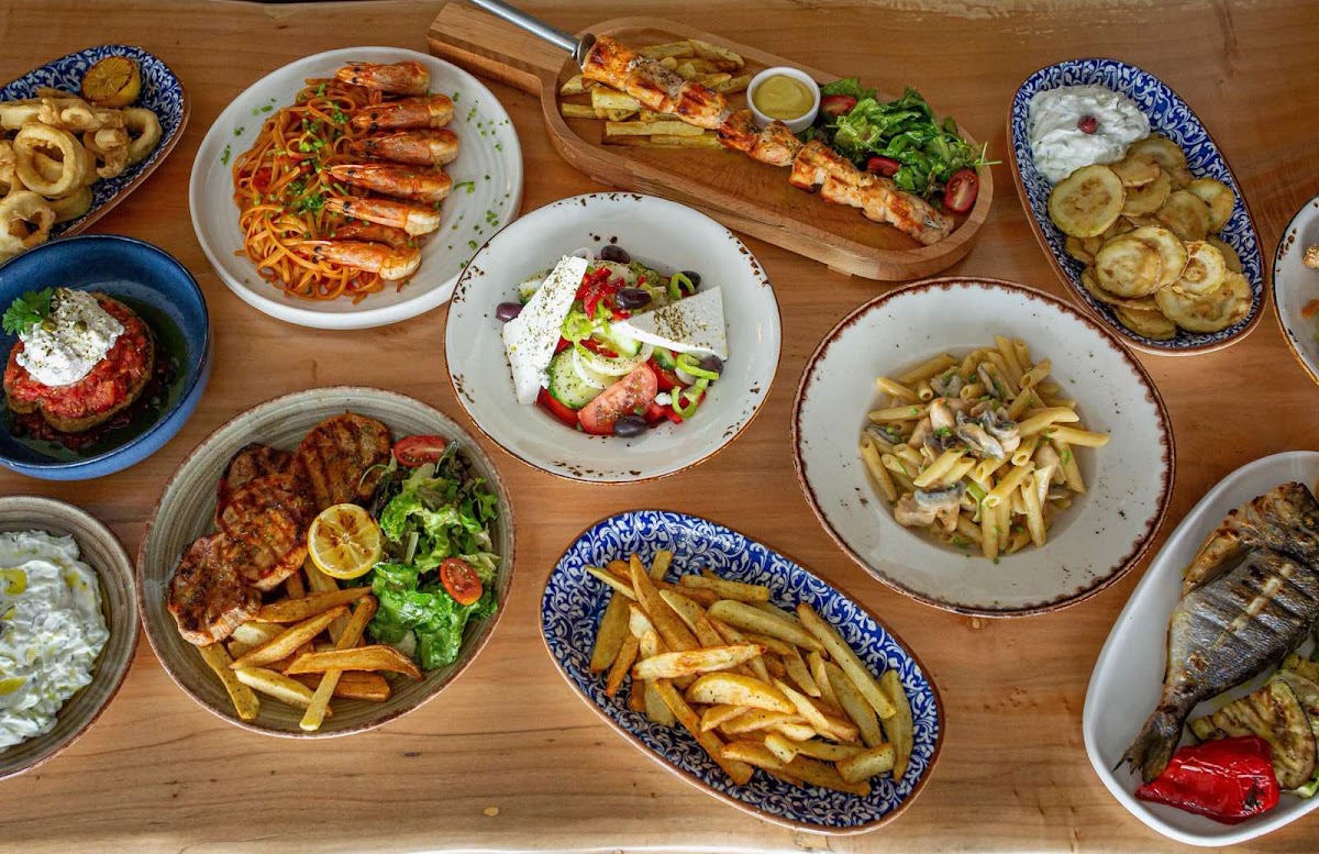 ANASSA lounge restobar