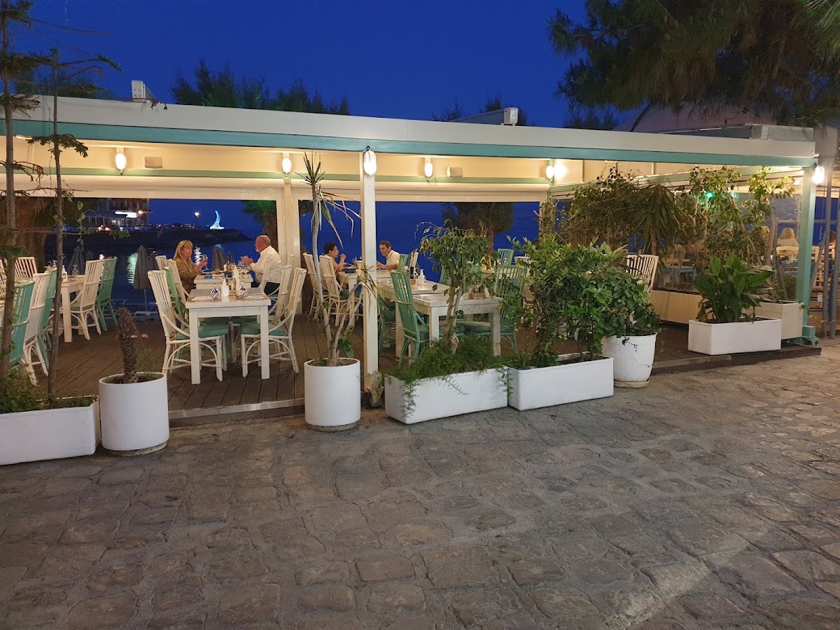 Faros Seaside restaurant