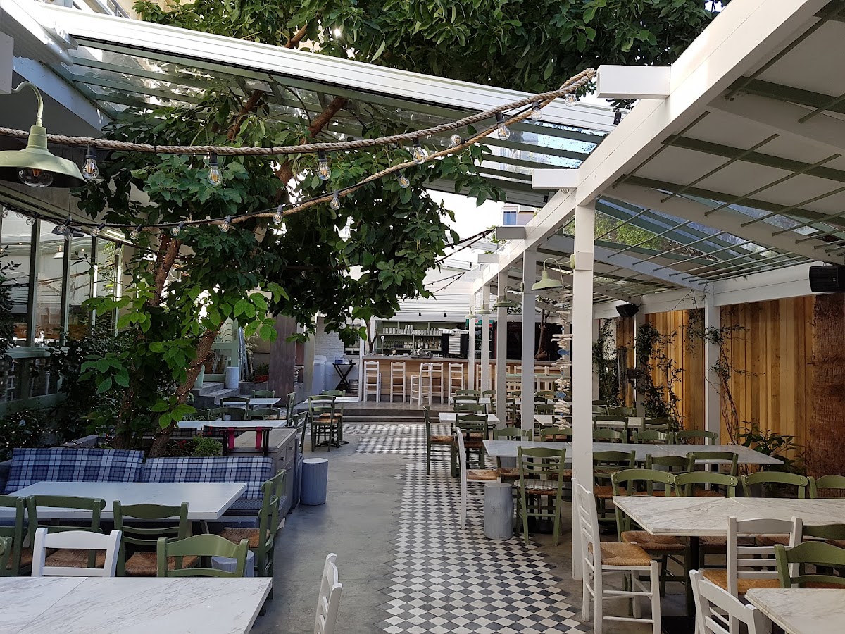 Sardelaki Glyfada