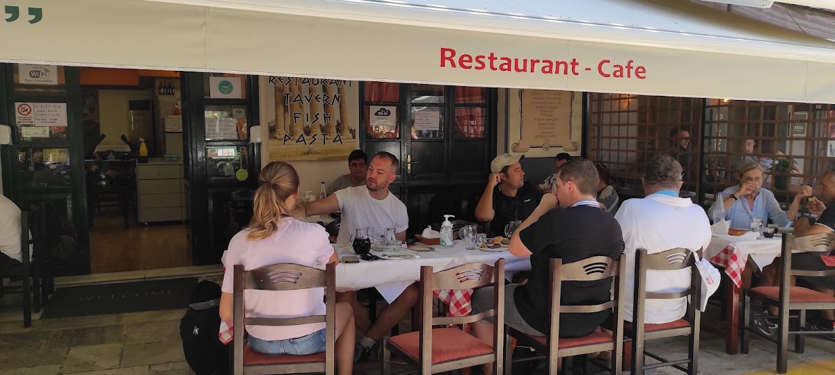Acropol Restaurant