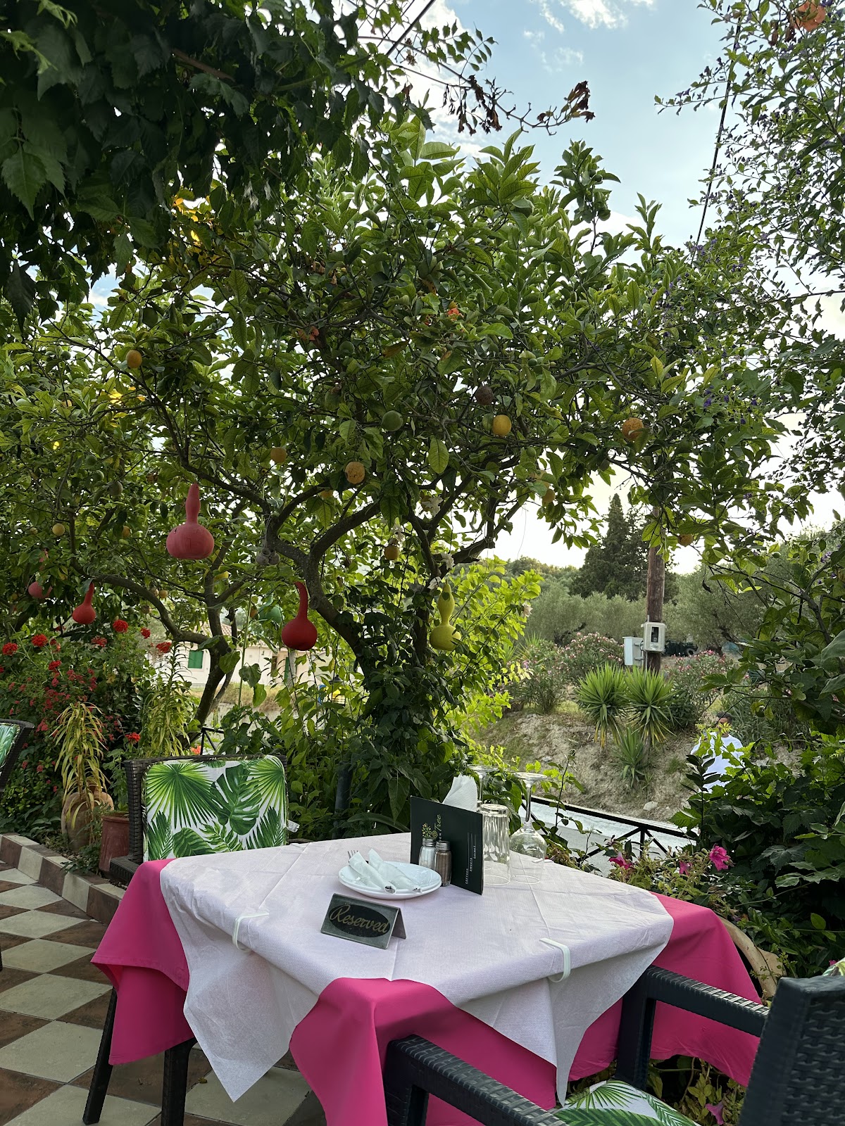 Lemon Tree Garden Taverna