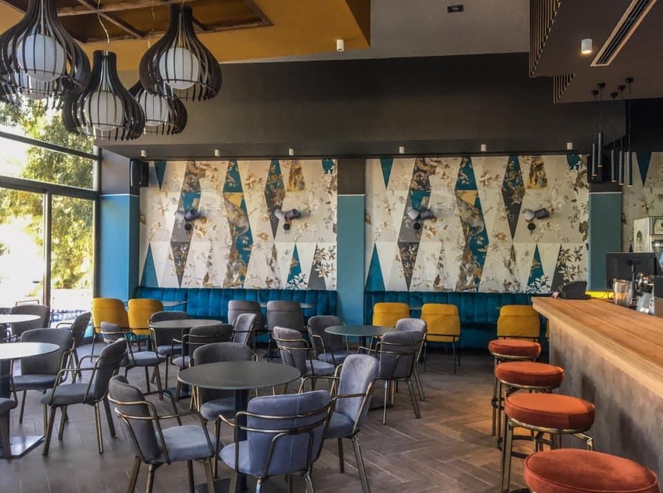 Wave Cafe-Bar-Restaurant