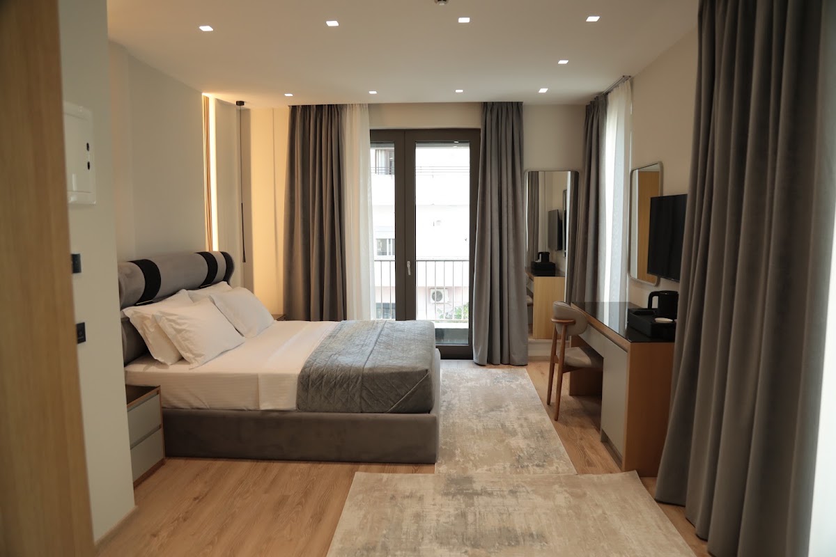 Vila-L Hotel