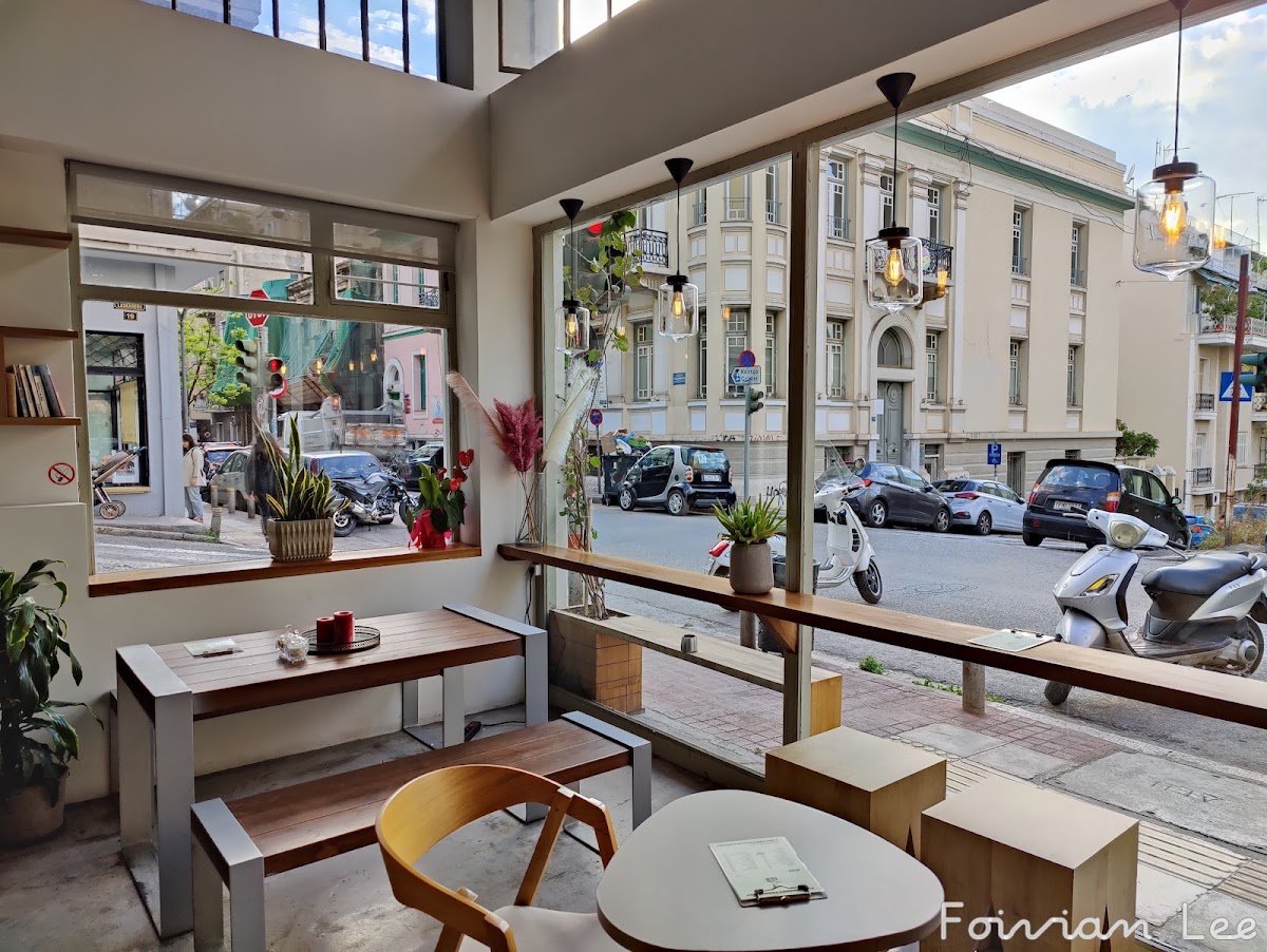 KALDI Καφεκοπτείο (Coffee grinder's and shop)