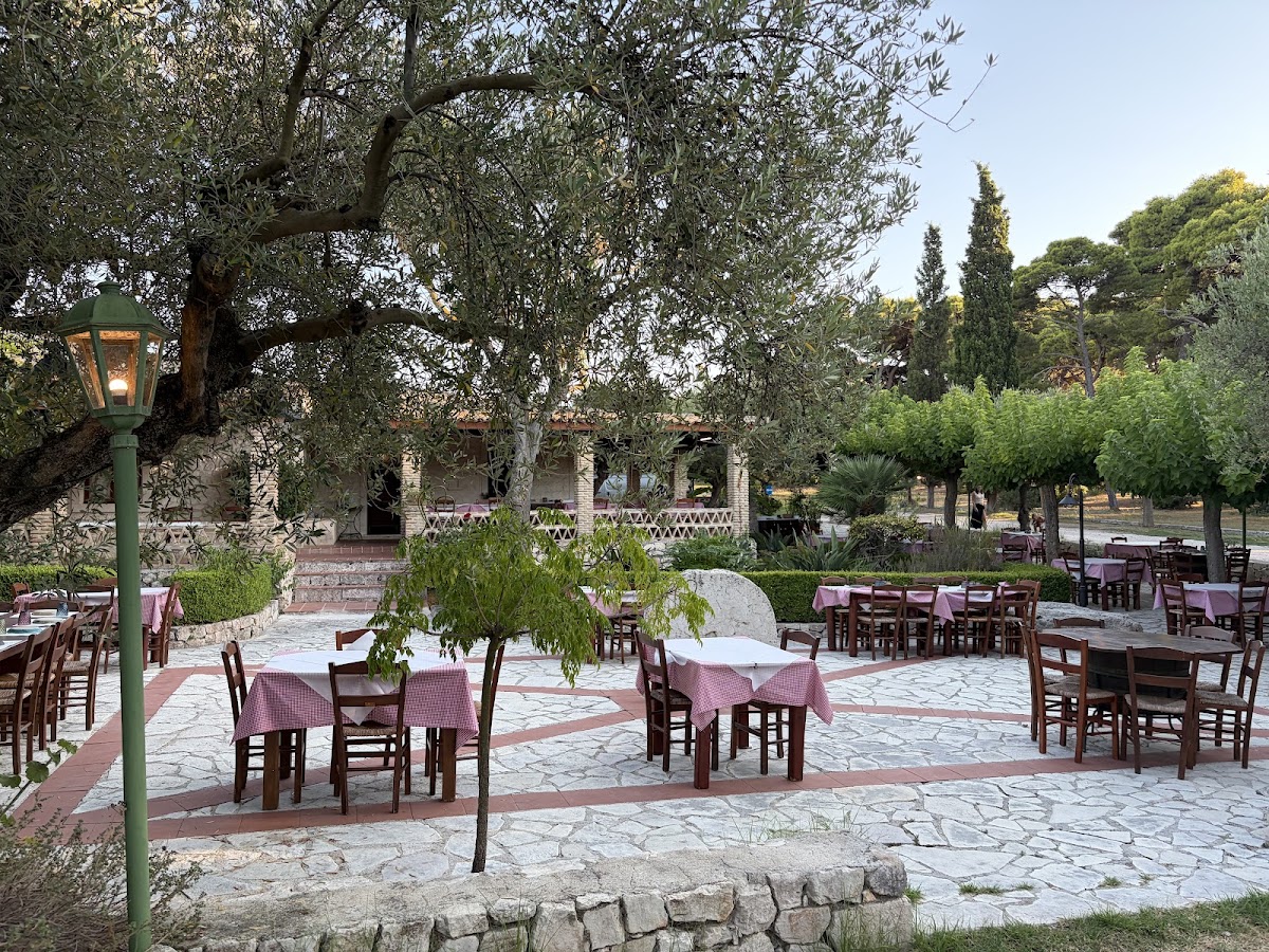 Lithies Taverna