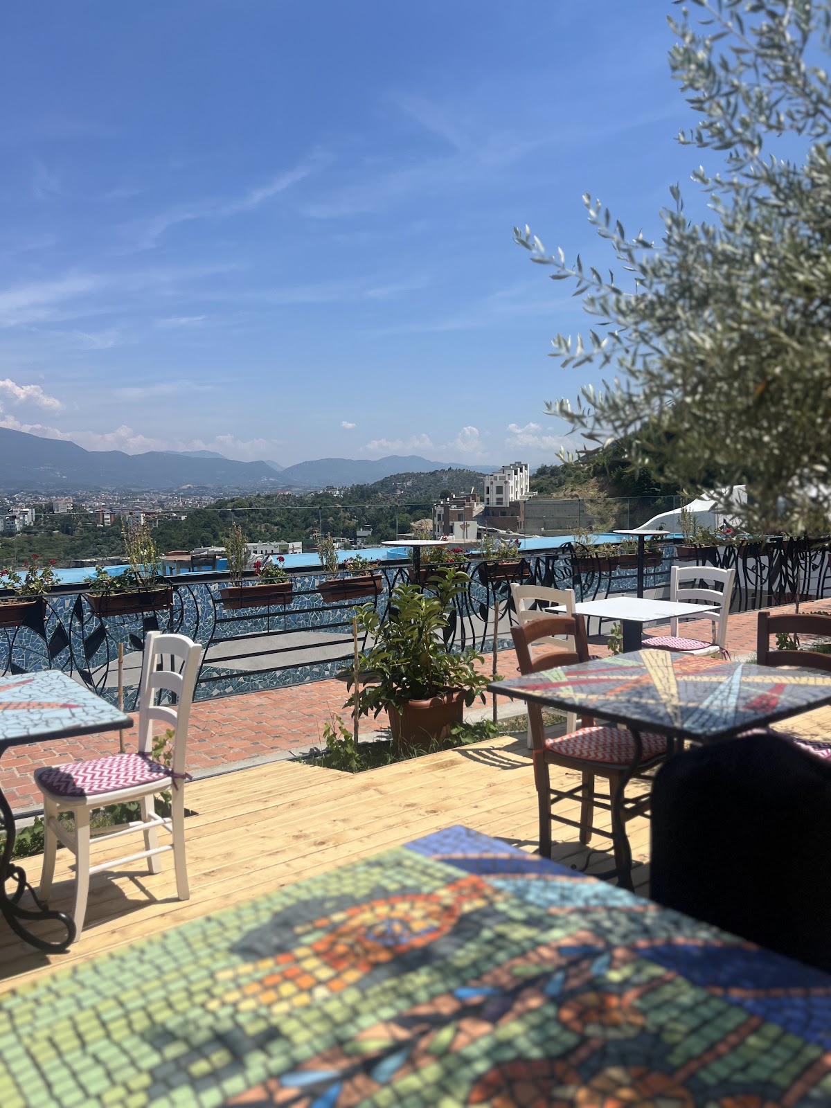 Rapsodia Restaurant
