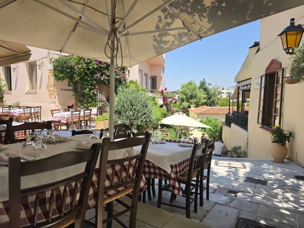Psaras Tavern