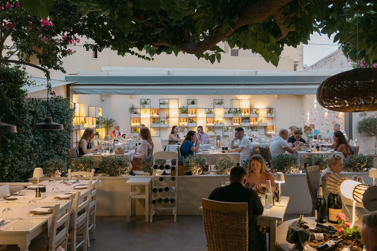 Alana Restaurant
