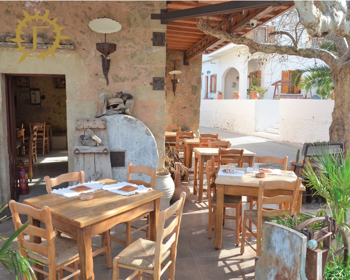 Gramboussa Restaurant
