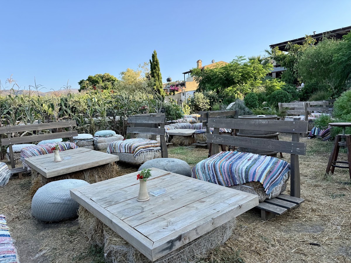 Gramboussa Restaurant