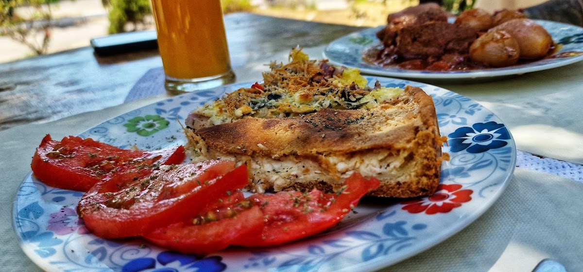 Eleni's Olive Garden Cafe (Best pie Kefalonia)