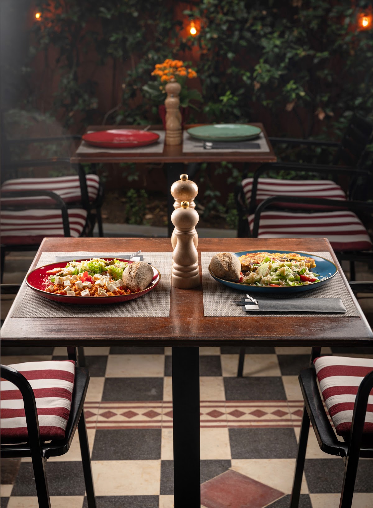 Plakaki Cafe