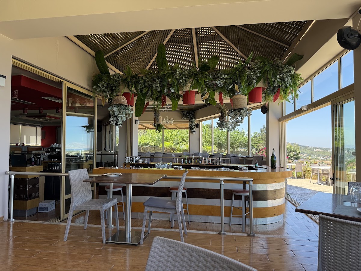 Lofaki Bar Restaurant