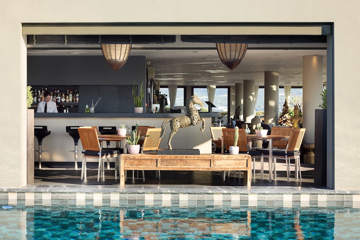 PENTHOUSE 21 Rooftop Pool Bar Restaurant