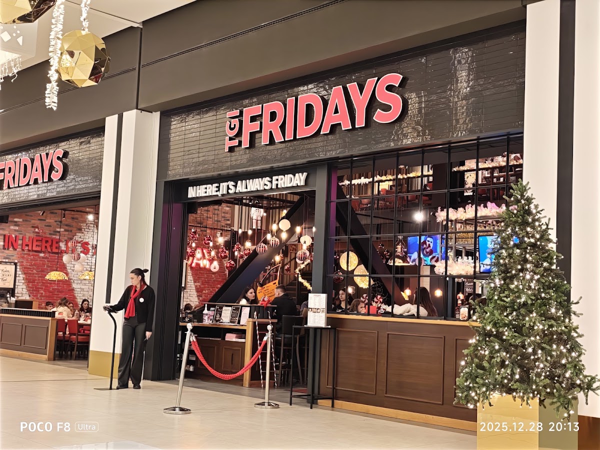 TGI Fridays Golden Hall