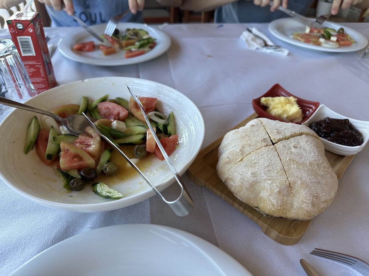 Restorant Kalaja Kanina Vitri Zanaj