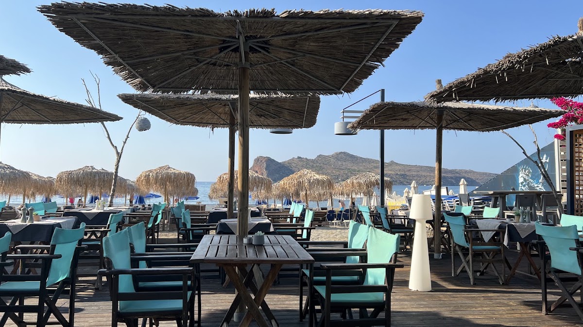 Nireas Beach bar restaurant