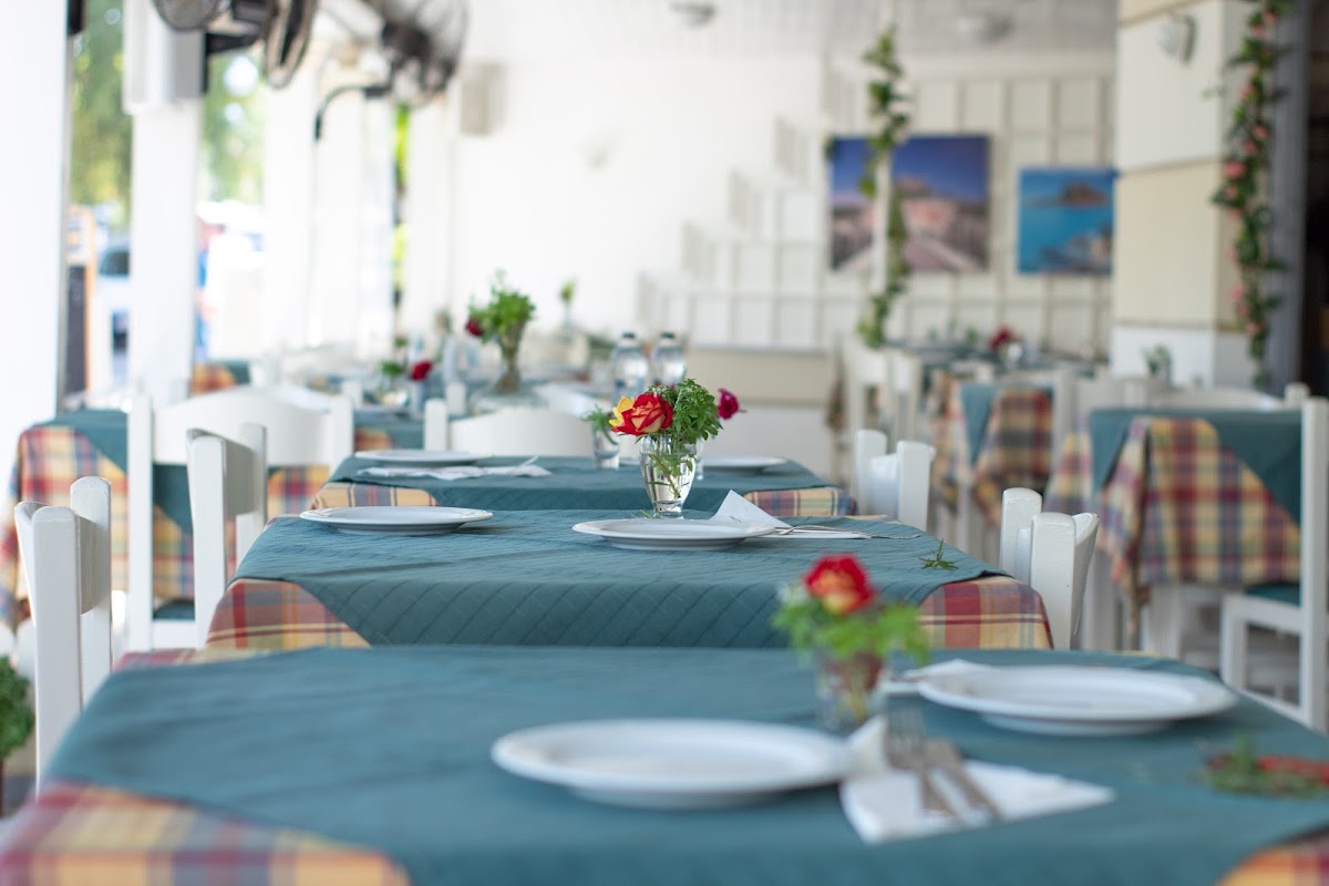 Nikos Family Restaurant