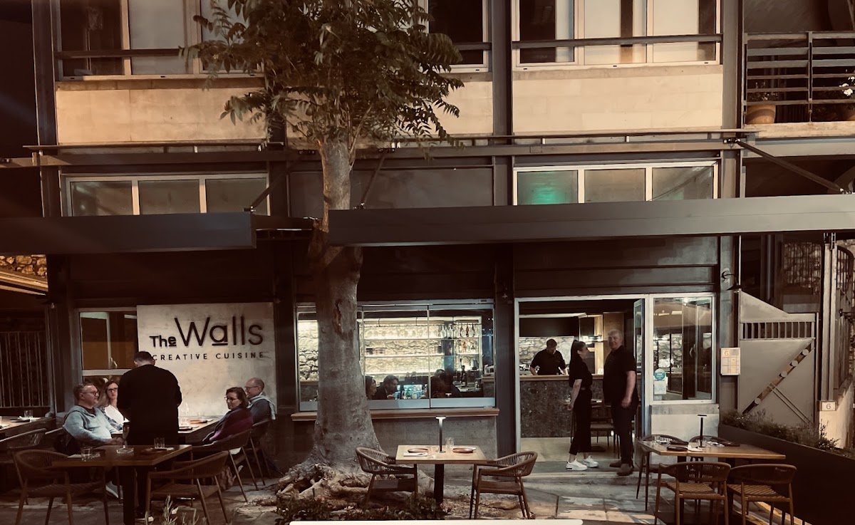 The Walls exclusive cuisine
