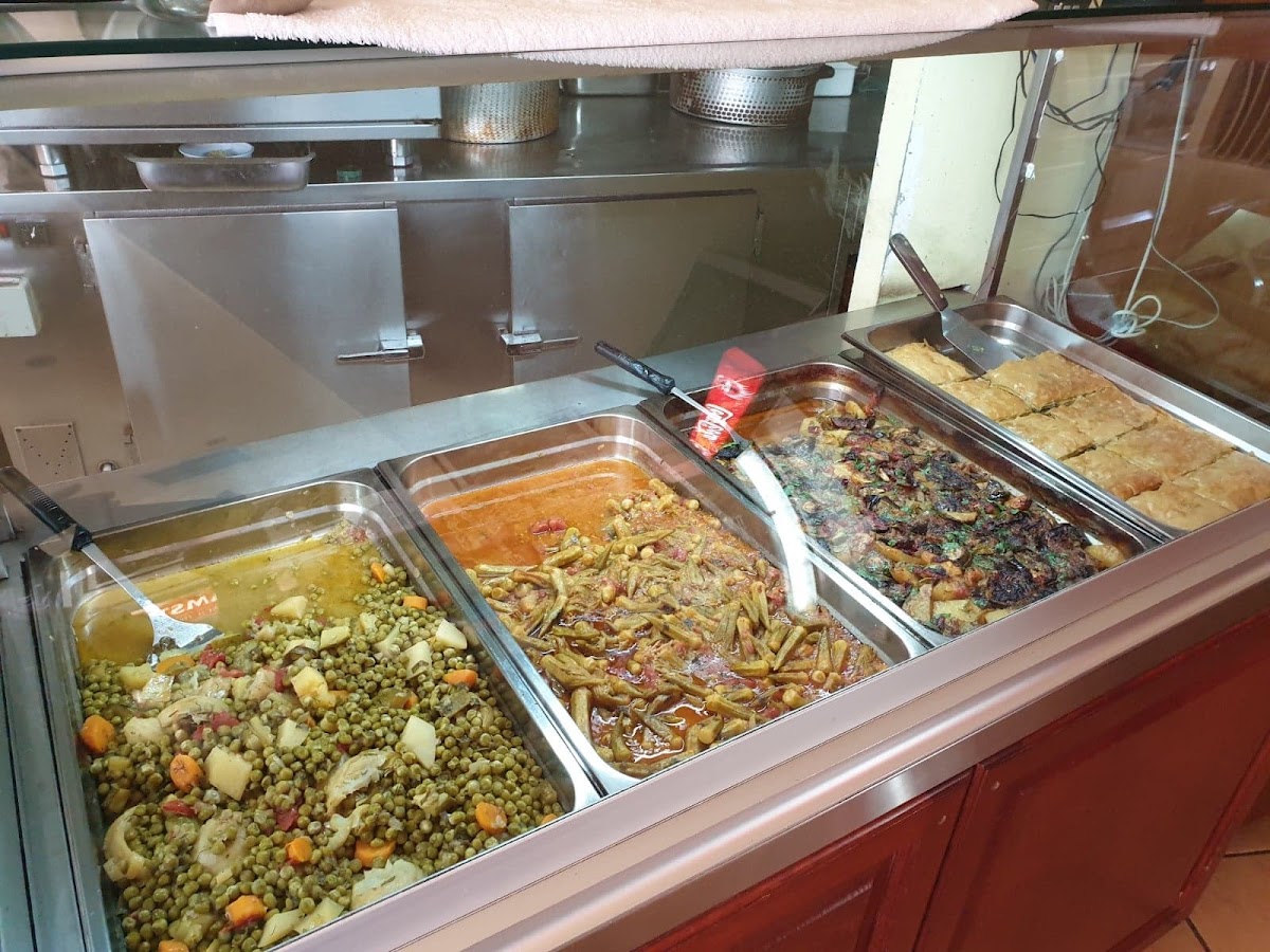 Taste Land Taverna