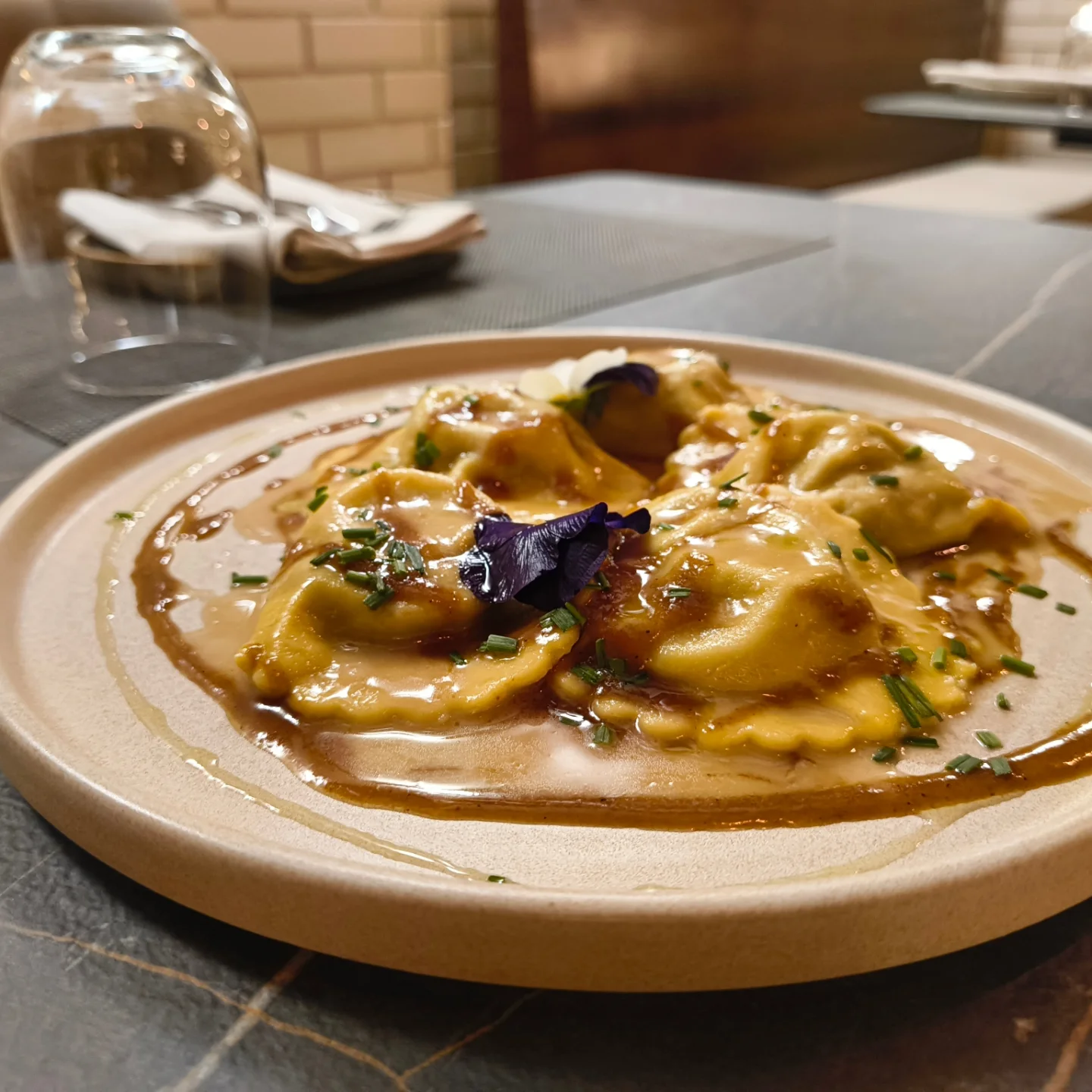Aeris Cu29 | Mediterranean Restaurant Bar Athens Kallithea