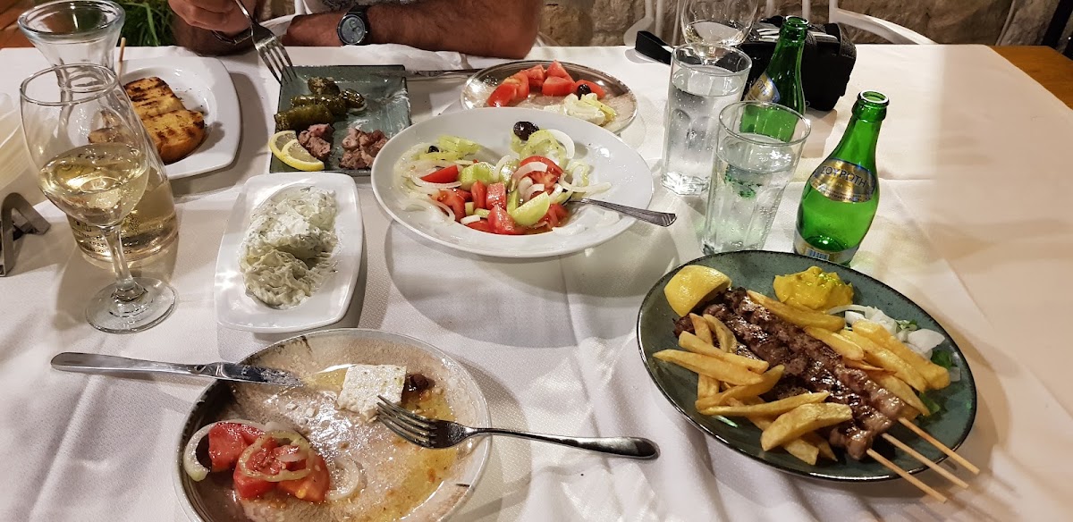 Taverna Kostas