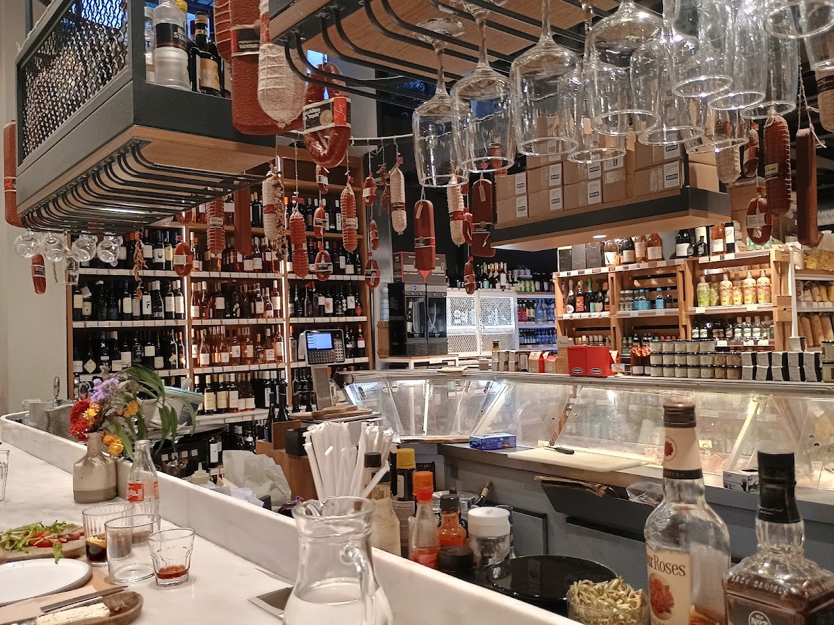 Ergon Agora Restaurant