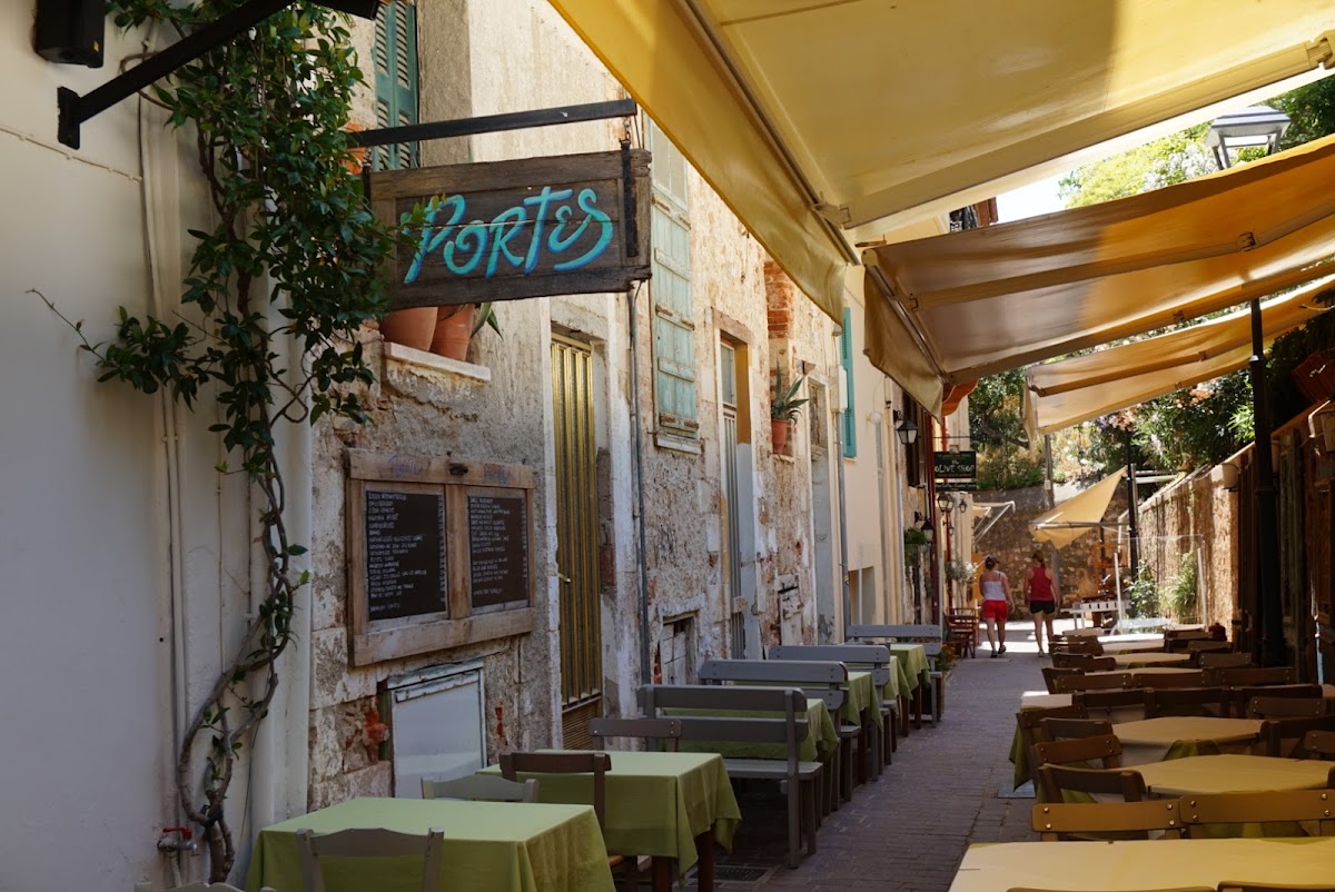 Portes Restaurant