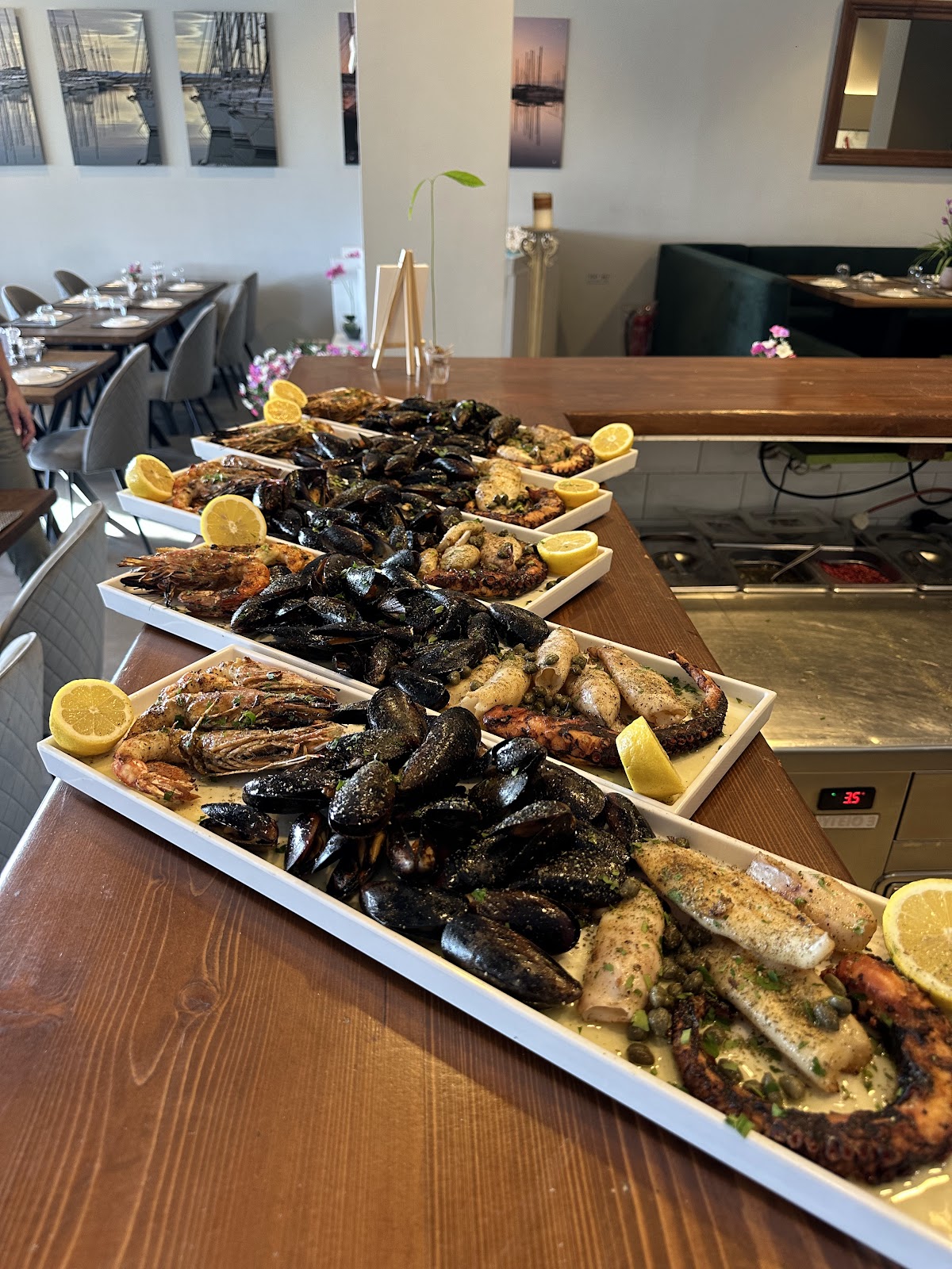 Riviera Kitchen & Grill