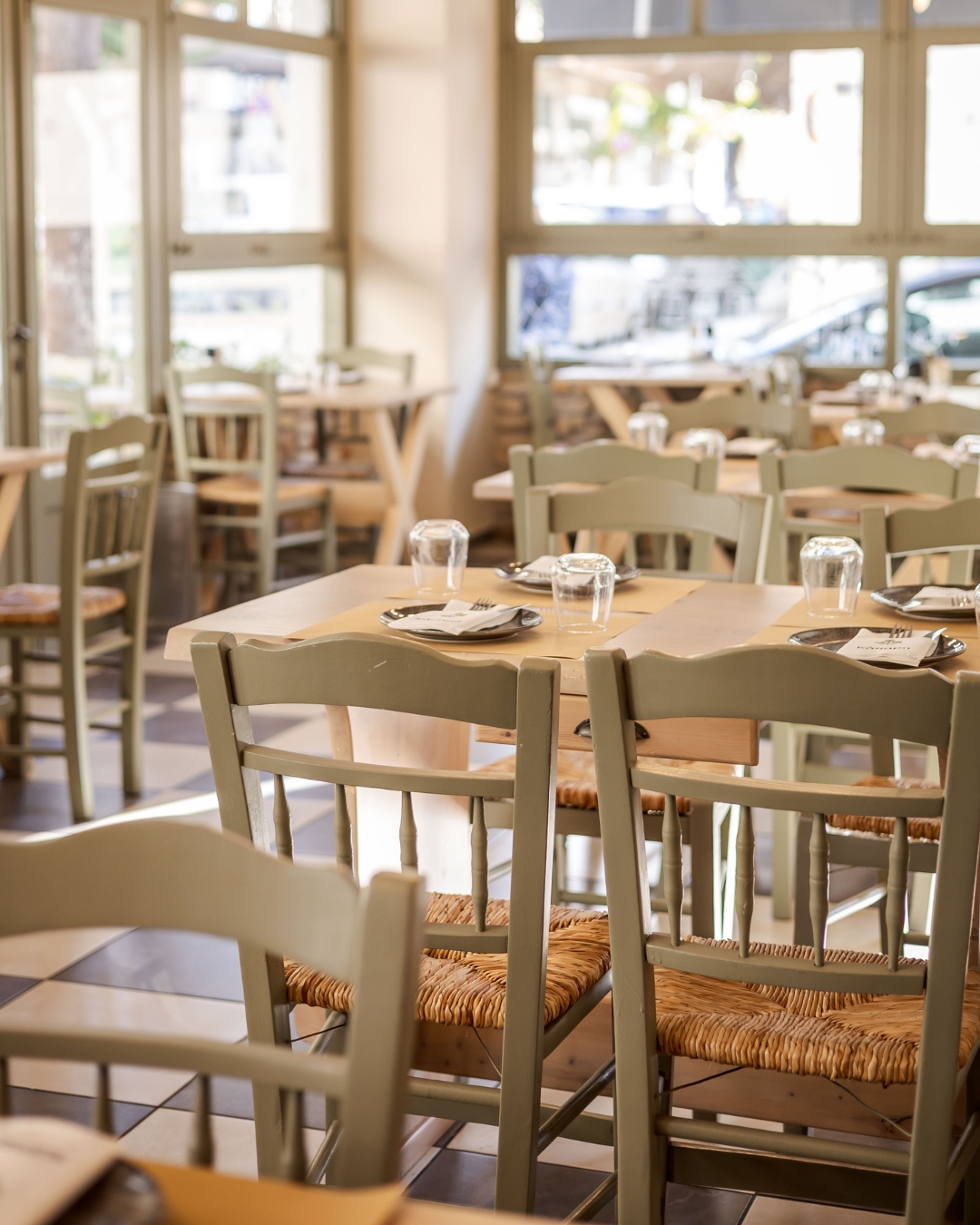 Κάπαρη - Ελληνική Κουζίνα | Kapari - Greek Restaurant