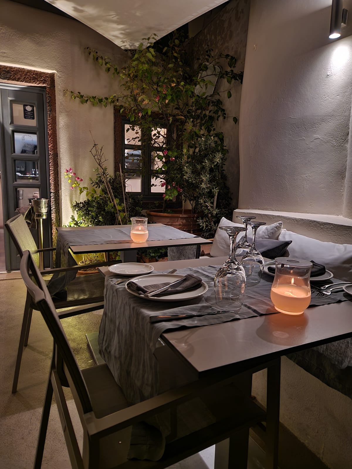 Kapari Wine Restaurant