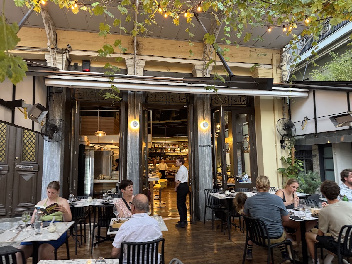 Nonnas Athens