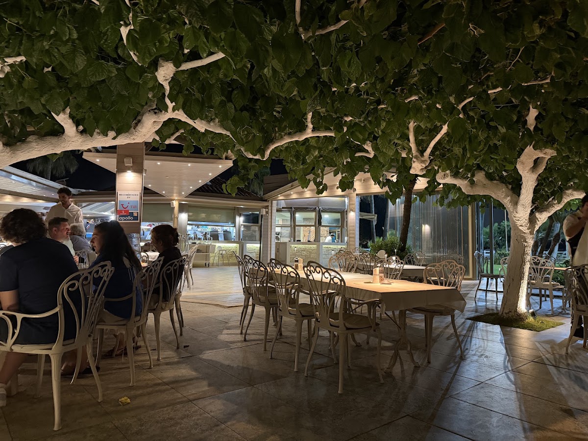 Gorgona Beach Bar - Restaurant