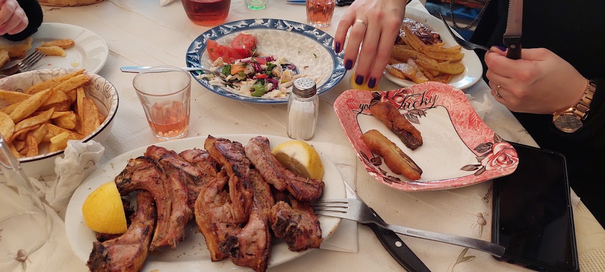 O Spanos traditional tavern