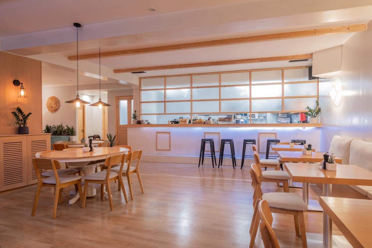 Alati Restaurant & Bar